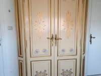 grande armoire  ancienne peinte